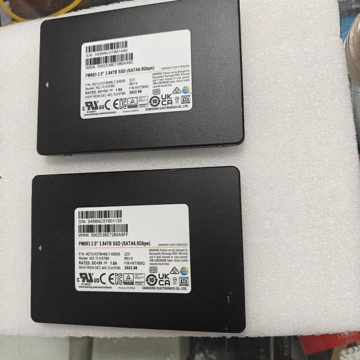 Samsung PM883 3.84TB SATA Enterprise SSD thumbnail 2