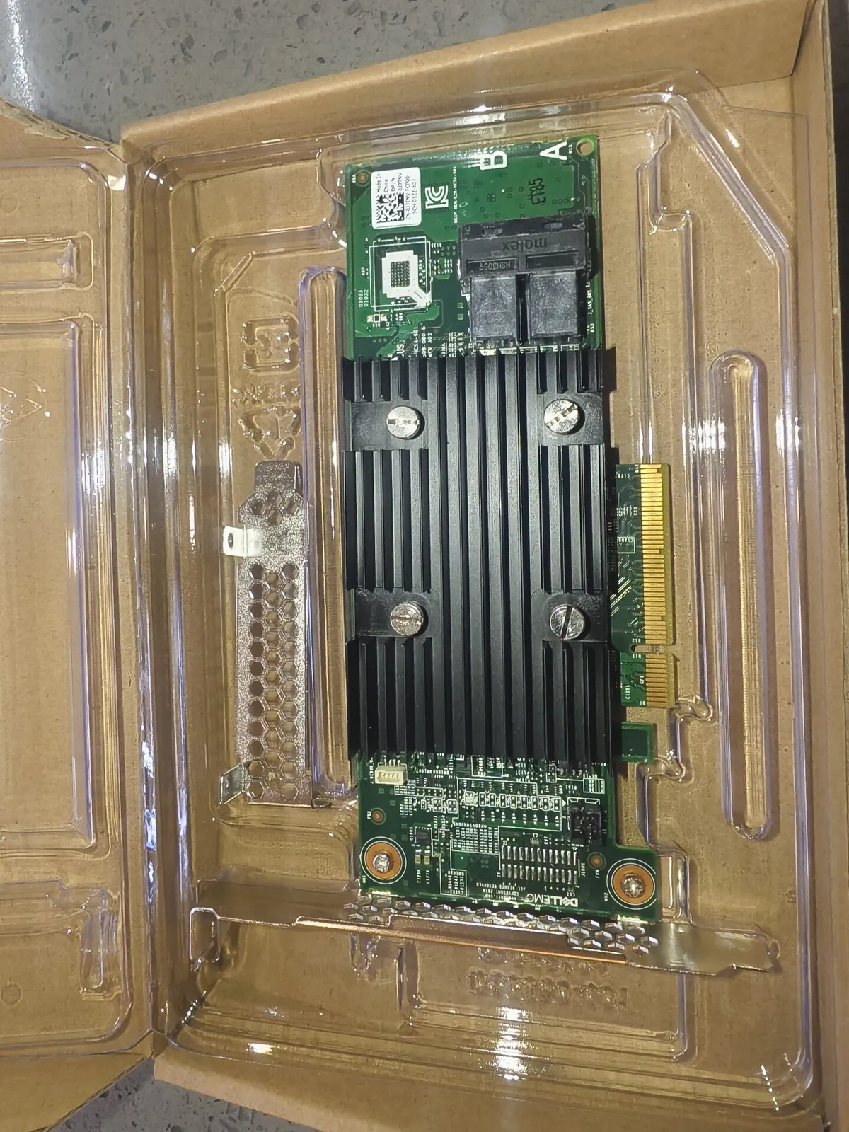 RAID / HBA Controllers