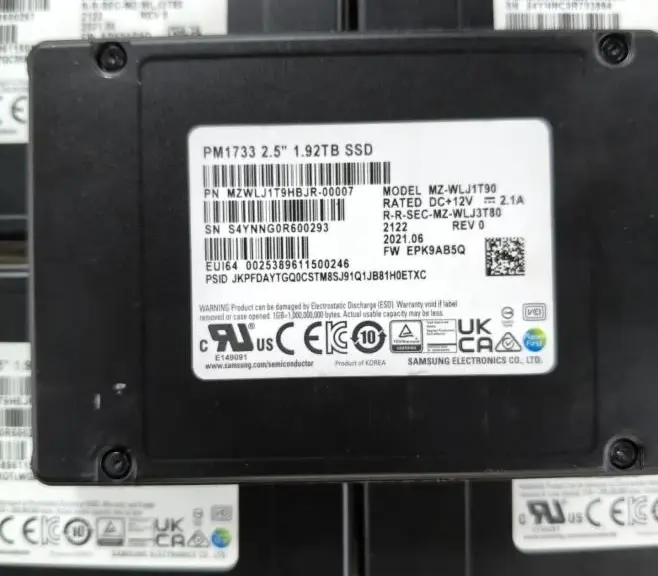 Samsung PM1733 1.92TB NVMe Enterprise SSD